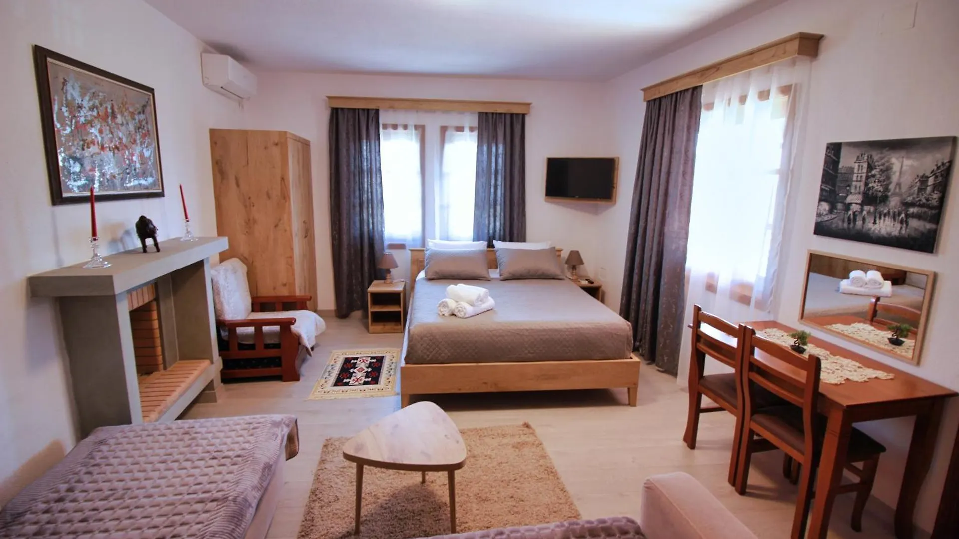 Emblematic House Apartment 4 Gjirokastër 0*,
