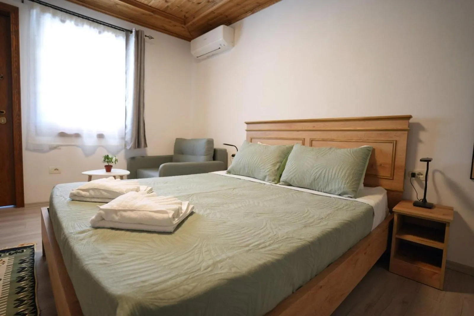 Emblematic House Apartment 4 Gjirokastër